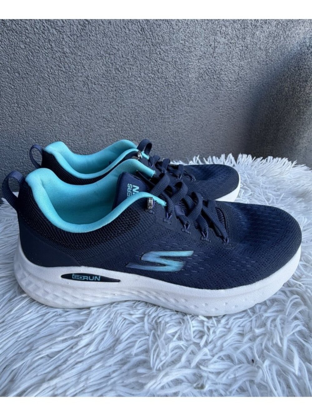 Skechers Go Run Sneakers Women's Size 7.5 Blue Slip On Low Top Comfort Shoes